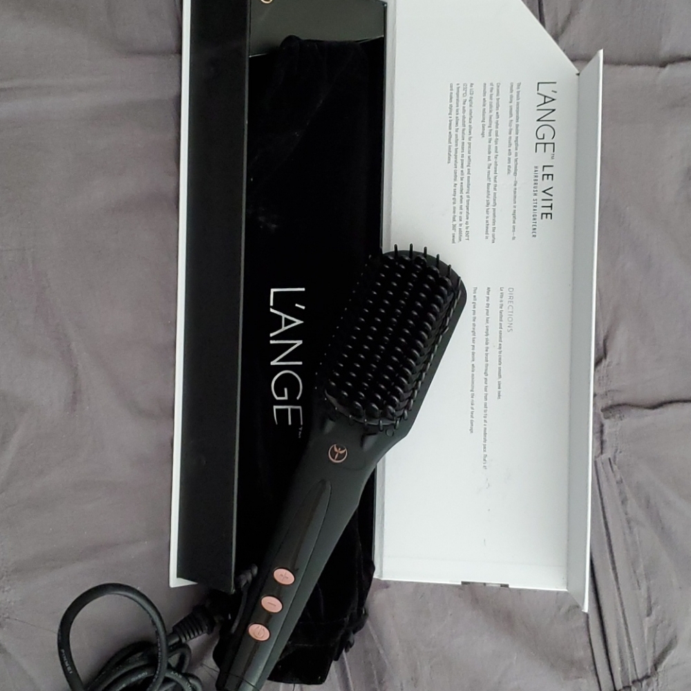 Hair straightening brush